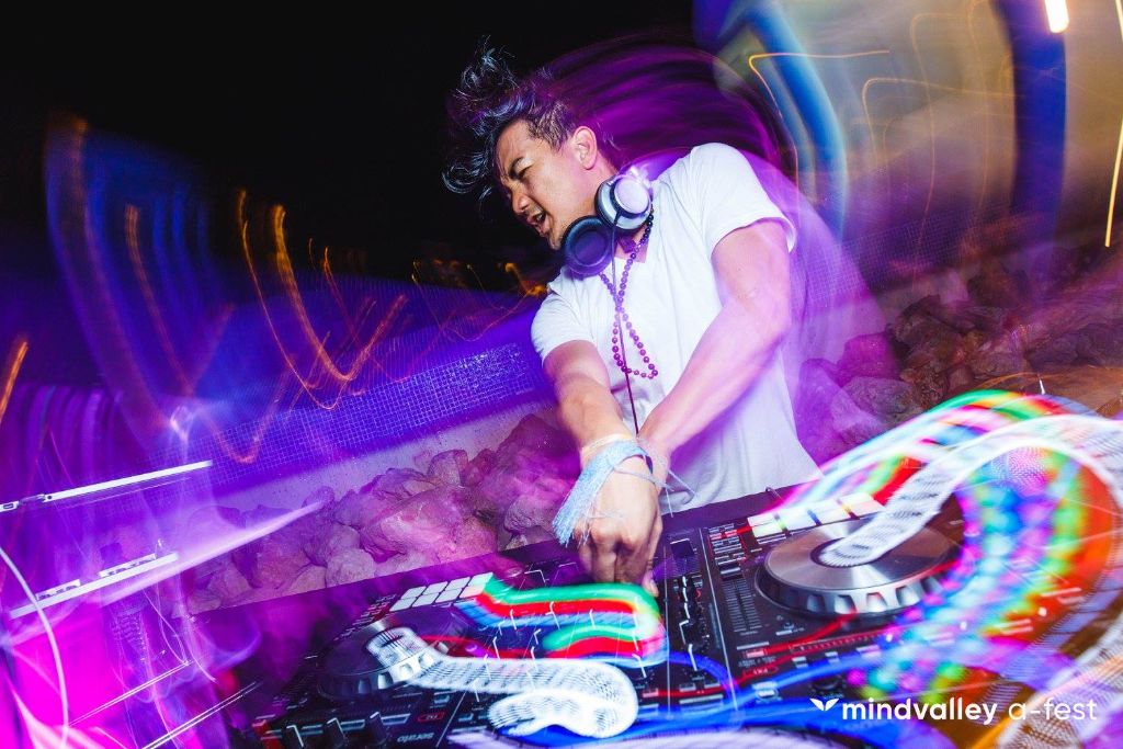 DJ ShoeBoxMoses at Mindvalley A-Fest